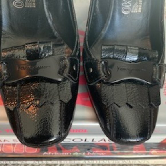 Meet your Posher, Alisha! The Art of Luxe. - Picture 2 of 7